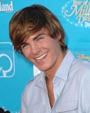 Efron Zac - wallpaper preview