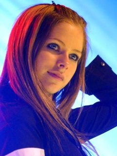 Avril Lavigne - wallpaper preview