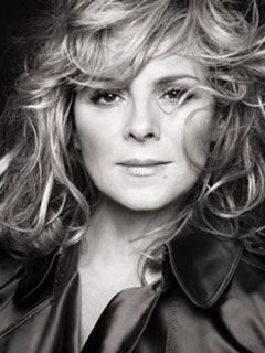 Kim Cattrall - wallpaper preview