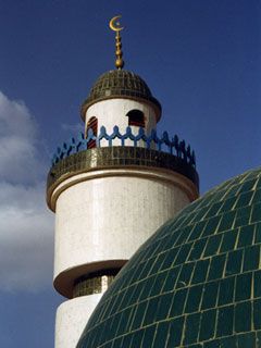 Green Domeand Crescent Agadez