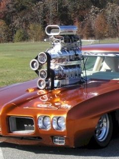 Voiture Musclée Classique avec Superchargeur