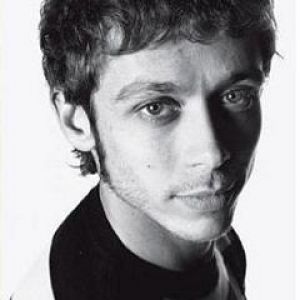 Portrait Stylé d'un Jeune Homme