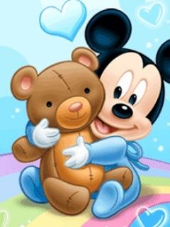 Mickey Mouse avec un Ours en Peluche