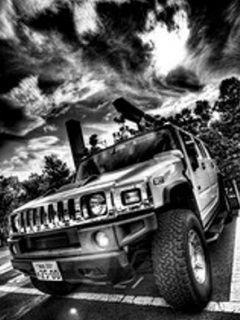 Hummer SUV en Noir et Blanc Dramatique