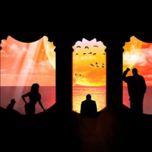 Silhouette Romantique au Coucher de Soleil