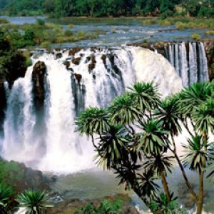 Chute d'Eau Éblouissante