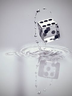 Dé Flottant dans l'Eau