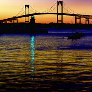 Beau Pont au Coucher de Soleil