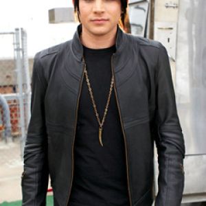 Style Élégant d'Adam Lambert