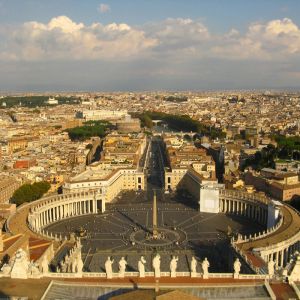 Vue Aérienne de la Basilique Saint-Pierre
