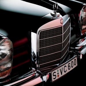 Avant d'une Voiture Classique Mercedes