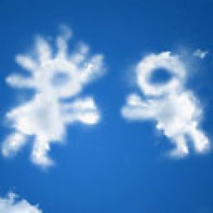 Enfants dans les Nuages