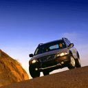 SUV Volvo sur route panoramique