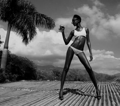 Mode Noir et Blanc Élégante - wallpaper preview