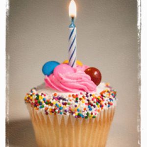 Cupcake d'Anniversaire Coloré