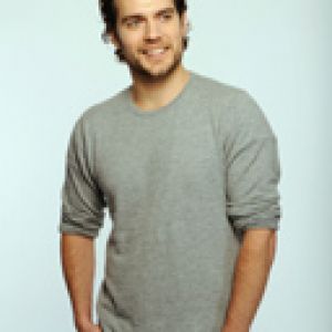 Homme Stylé en Pull Gris