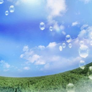 Ciel Bleu avec Nuages et Gouttes