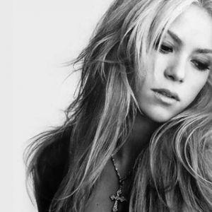Portrait de Shakira en Noir et Blanc