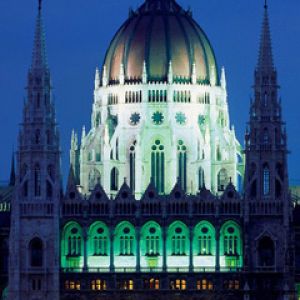 Bâtiment du Parlement Hongrois la Nuit