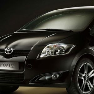 Voiture Noire Toyota Auris