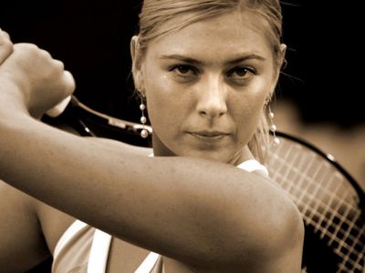 Joueuse de Tennis Concentrée