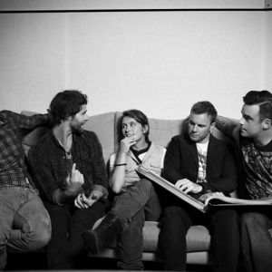 Membres du Groupe en Noir et Blanc
