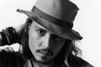 Homme Stylé avec Chapeau