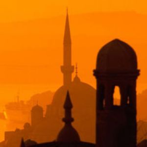 Silhouette d'Istanbul au Coucher de Soleil