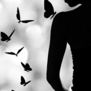 Silhouette avec Papillons