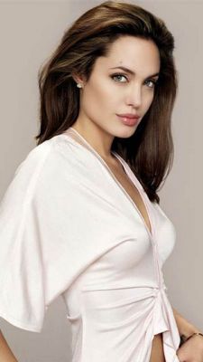 Portrait Glamour d'Angelina Jolie