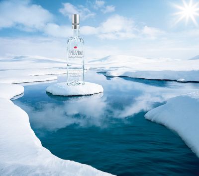 Vodka Premium dans un Paysage Glacé