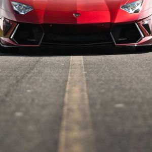 Lamborghini Aventador Rouge