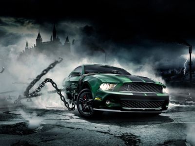 Mustang Verte avec Chaînes