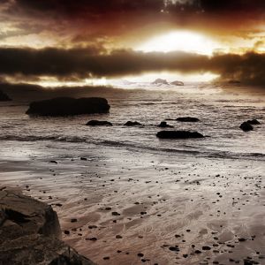 Coucher de Soleil Dramatique sur l'Océan