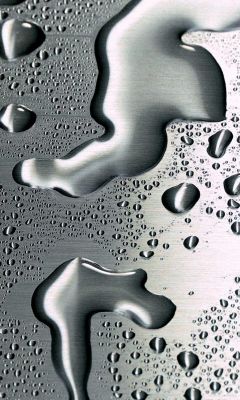 Gouttes d'eau métalliques