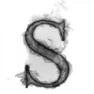 Design de la Lettre S en Fumée