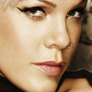 Pink - Portrait Glamour