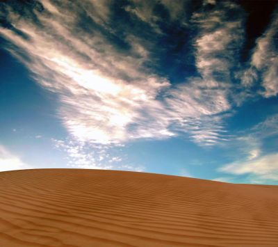 Ciel et Dunes du Désert
