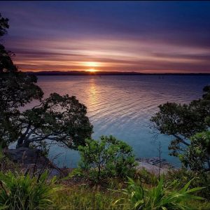 Coucher de Soleil Serein sur l'Eau