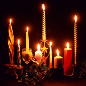 Arrangement de Bougies Festives