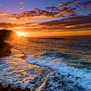 Coucher de Soleil Éblouissant sur l'Océan