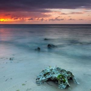 Coucher de Soleil Serein sur l'Océan