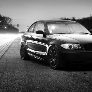 Voiture BMW Noire de Nuit