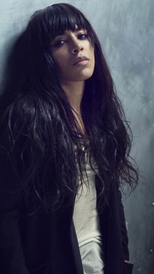 Portrait élégant d'une femme
