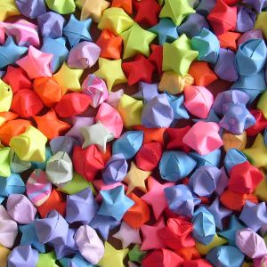 Étoiles en Papier Colorées