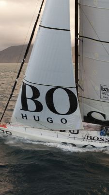 Yacht à Voile Hugo Boss