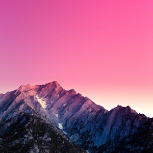 Coucher de soleil sur les montagnes