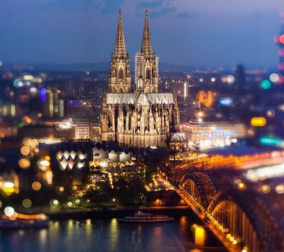 Vue Nocturne de la Cathédrale Saint-Étienne