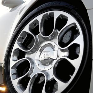 Roue de Voiture Élégante