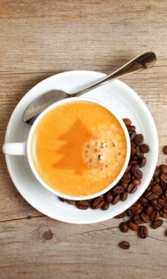 Café avec design de sapin de Noël